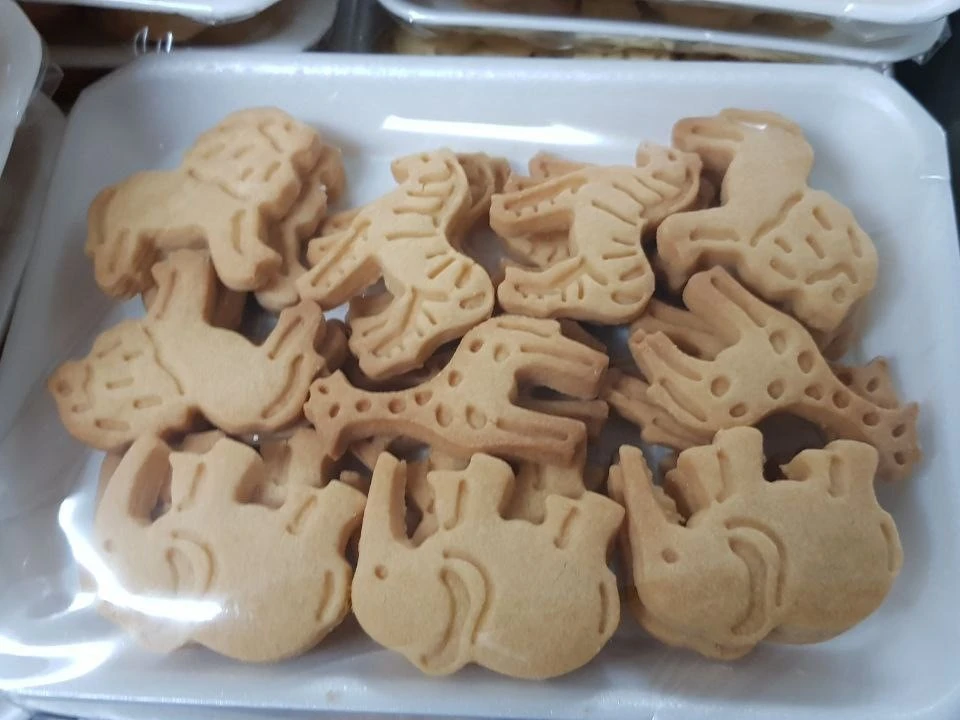 animal shaped cookies