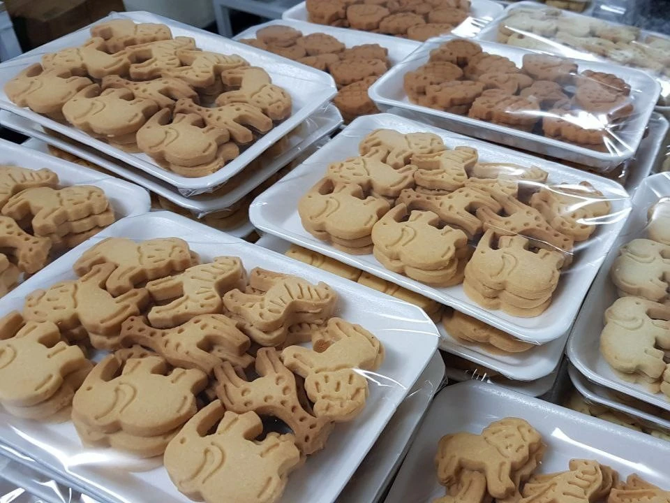 animal shaped cookies